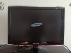 Samsung. 20" ����