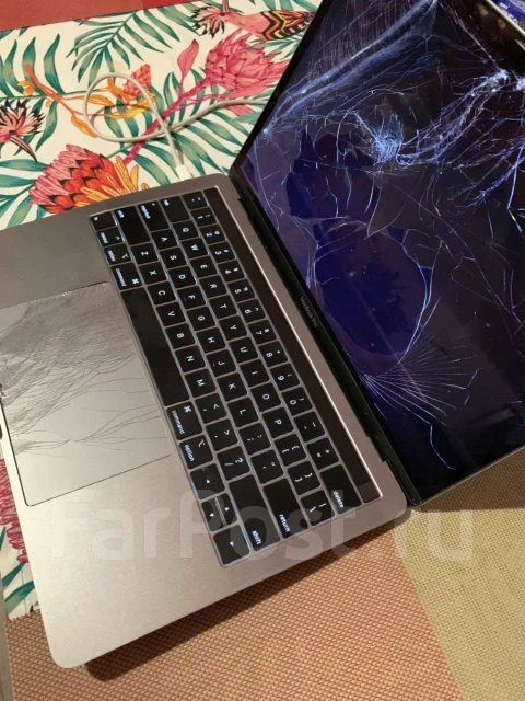 Apple MacBook Pro 13 2018. 13.3" ����