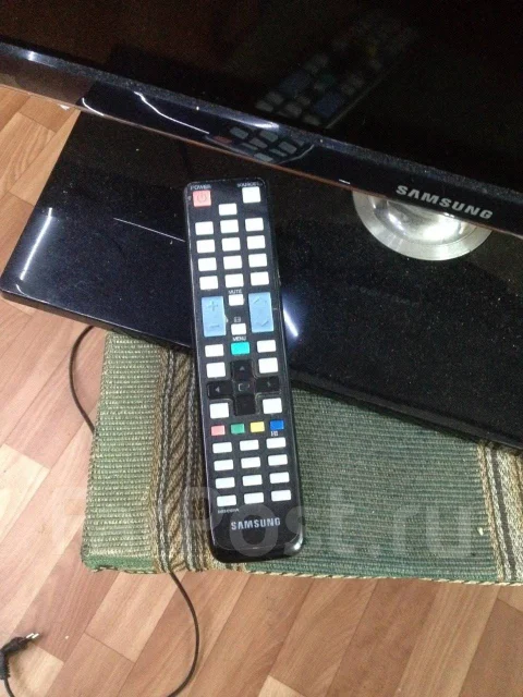 Samsung UE32D4000. LED ����