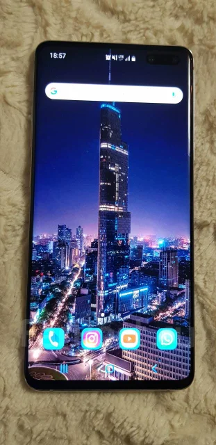 Samsung Galaxy S10+. �/�, �����, ������, 3G, 4G LTE, ����������, NFC ����