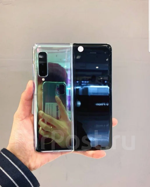 Samsung Galaxy Fold. �/�, 4G LTE, Dual-SIM ����