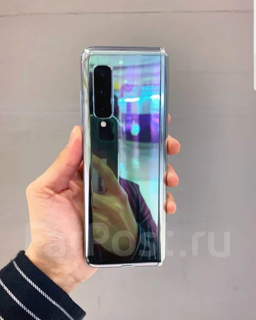 Samsung Galaxy Fold. �/�, 4G LTE, Dual-SIM ����