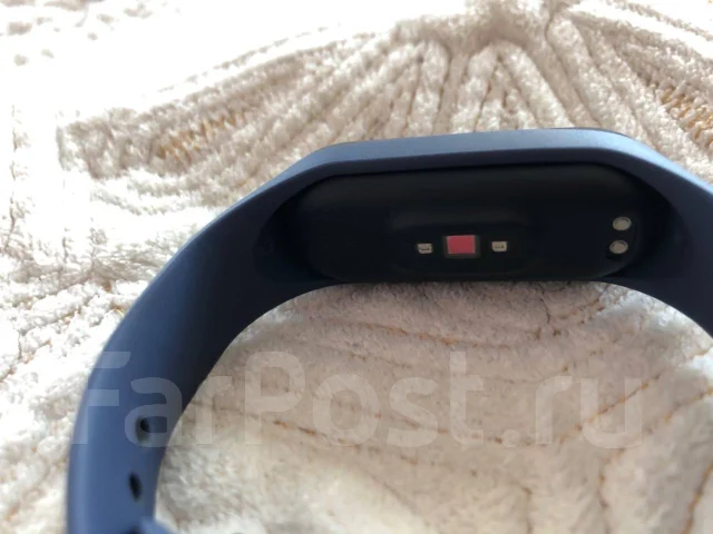 Xiaomi Mi Band 4. GPS, IP68 ����
