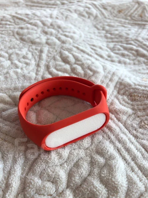 Xiaomi Mi Band 4. GPS, IP68 ����