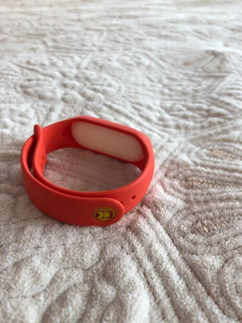 Xiaomi Mi Band 4. GPS, IP68 ����