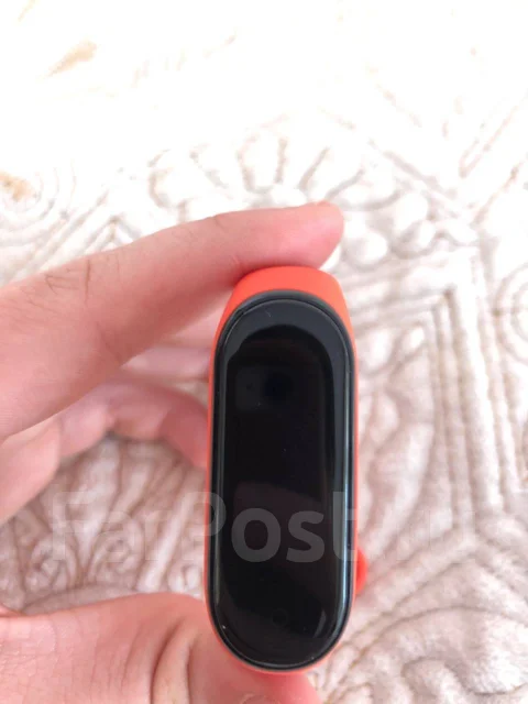 Xiaomi Mi Band 4. GPS, IP68 ����