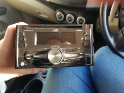 JVC KW-R520 ����