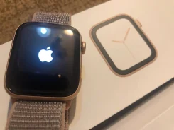 Apple Watch Series 4. GPS ����