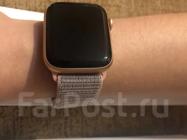 Apple Watch Series 4. GPS ����