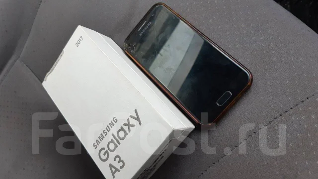 Samsung Galaxy A3. �/�, ������, 3G, 4G LTE, Dual-SIM, ����������, NFC ����