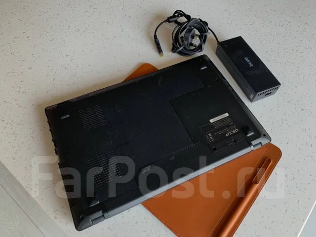 DEXP Atlas H115. 15.6", 2,4����, ��� 4 ��, ���� 500���, WiFi: 1, Bluetooth: 1, ����������� �� 4��. ����