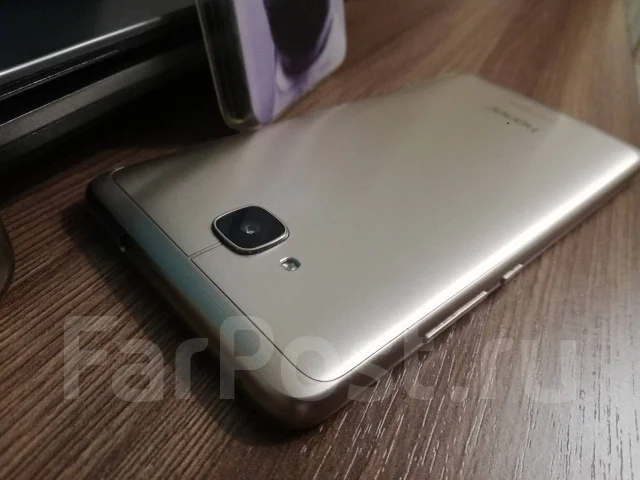 Honor 5C. �/�, �������, 3G, 4G LTE, Dual-SIM, NFC ����