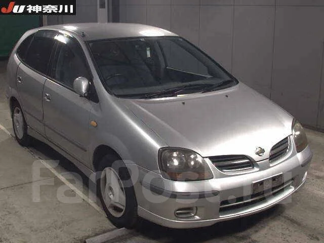 Nissan tino 1999