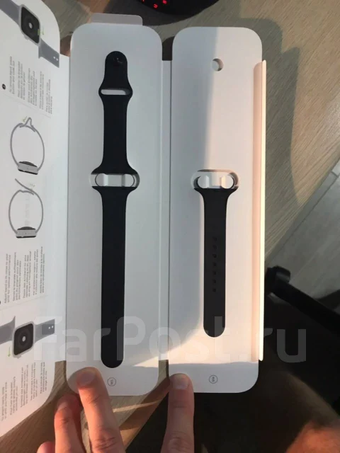 Apple Watch Series 4. GPS, NFC, IP67, IP68 ����