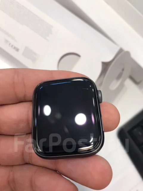 Apple Watch Series 4. GPS, NFC, IP67, IP68 ����