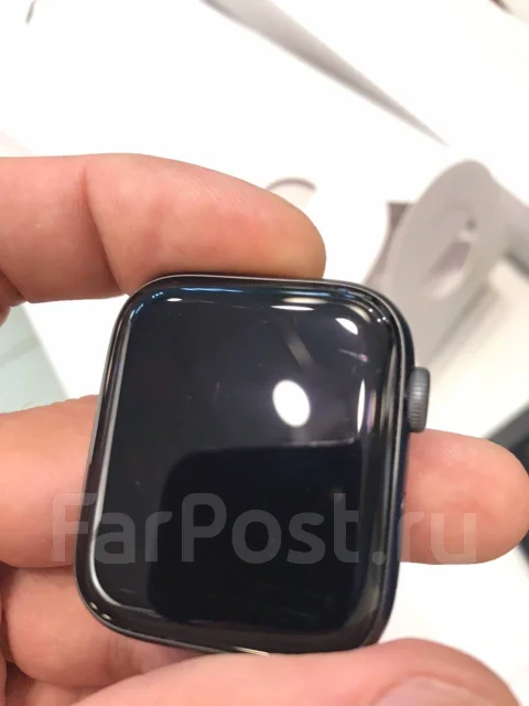 Apple Watch Series 4. GPS, NFC, IP67, IP68 ����