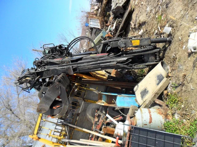 Продам манипулятор для погрузки леса и труб б/п, 1996 год, б/у без ...