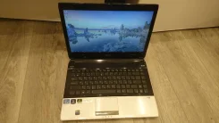 Asus U41SV. 14", 2,1����, ��� 4 ��, ���� 320���, WiFi, Bluetooth
