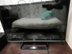 LG 37LS5600. LCD (��) ����