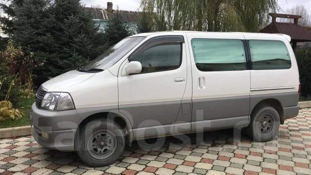 Toyota Granvia. �������, 4wd, 3.4 (180��.�.), ������, 190 000����. �� ����