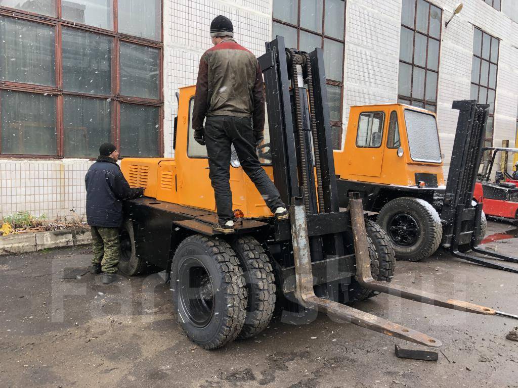 Запчасти на львовский погрузчик