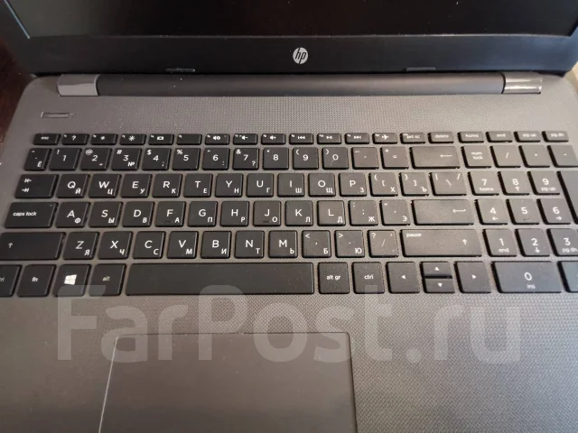 HP 250 G6. 15.6", 2,3����, ��� 4 ��, ���� 128���, WiFi: 1, Bluetooth: 1, ����������� �� 4��. ����