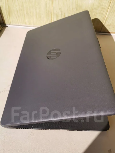 HP 250 G6. 15.6", 2,3����, ��� 4 ��, ���� 128���, WiFi: 1, Bluetooth: 1, ����������� �� 4��. ����