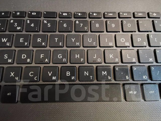 HP 250 G6. 15.6", 2,3����, ��� 4 ��, ���� 128���, WiFi: 1, Bluetooth: 1, ����������� �� 4��. ����