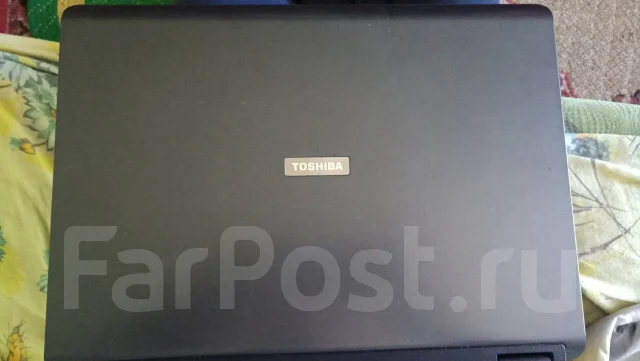 Toshiba. 13", ��� 512 ��, ���� 2���, WiFi: 1, ����������� �� 2��. ����