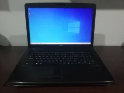 DNS Home 0164792. 17.3", 2,6����, ��� 8 ��, ���� 700���, WiFi: 1, Bluetooth: 1, ����������� �� 1��. ����