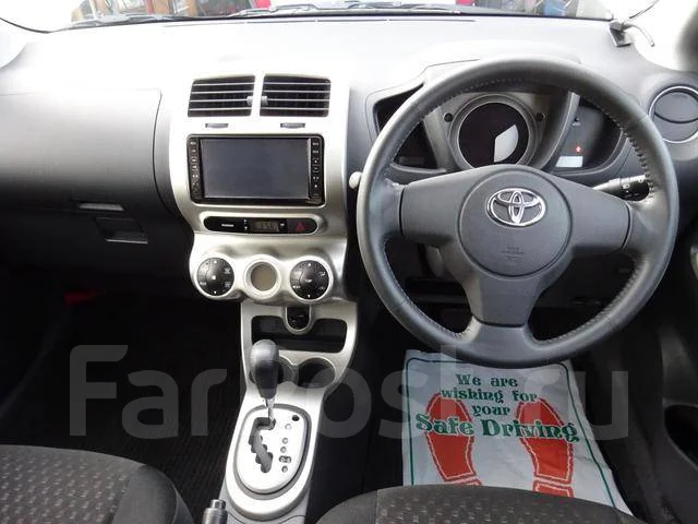 Toyota ist. �������, ��������, 1.5 (109��.�.), ������, �/�. ��� ����� �� ������������ ����