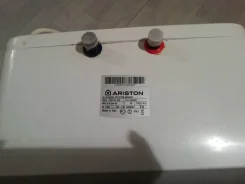 Ariston ����