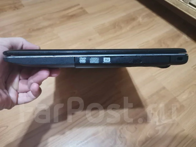 Asus X550CC. 15.6", 1,8����, ��� 4 ��, ���� 500���, WiFi: 1, Bluetooth: 1, ����������� �� 2��. ����