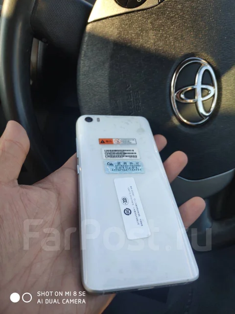 Xiaomi Mi5. �/�, �����, 4G LTE, Dual-SIM, ����������, NFC ����