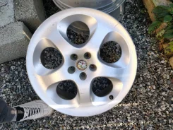 Alfa Romeo. 8.0x17", 5x98, ET31 ����