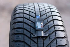 Goodyear Vector 4Seasons. ������, ��� �����, �/�, ����� 10 % ����