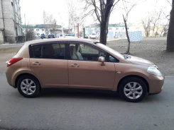 Nissan Tiida. ��������, ��������, 1.8 (128��.�.), ������, 146����. ��