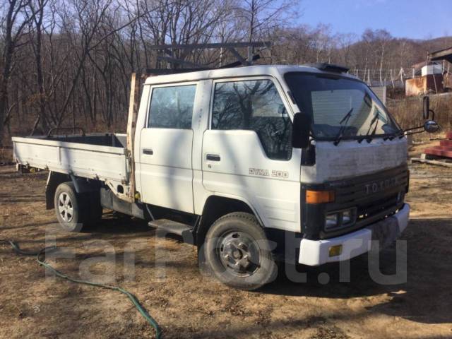 Грузовик toyota dyna