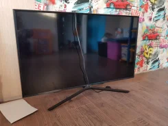 Samsung UE43N5500. LED ����