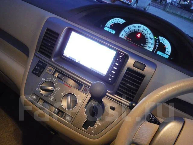 Toyota Raum. ��������, 4wd, 1.5 (105��.�.), ������, 50 000����. ��, �/�. ��� ����� �� ������������ ����