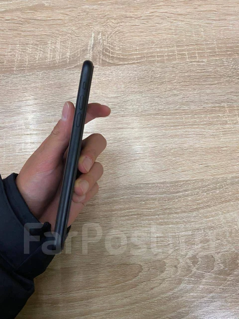 Apple iPhone Xr. �/�, ������, 3G, 4G LTE ����