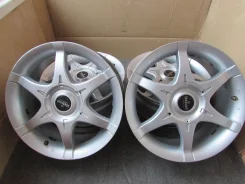 OZ Racing Universe. 7.0x16", 5x100, 5x114.3, ET38, �� 73,1���. ����