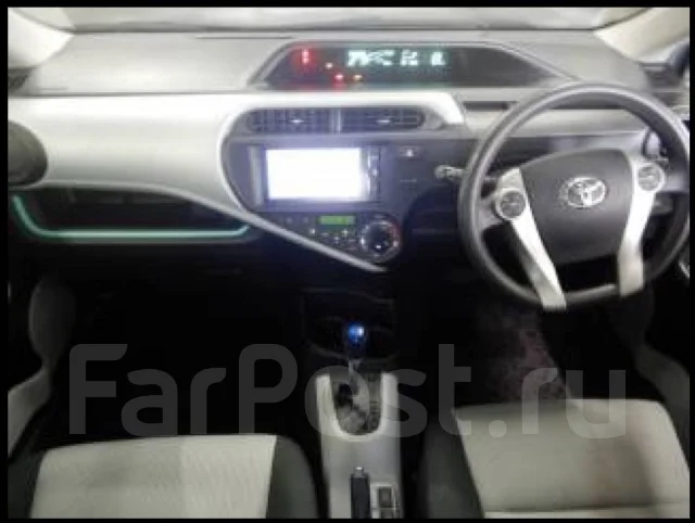 Toyota Aqua. NHP10 ����