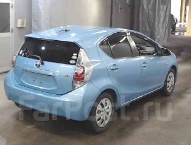 Toyota Aqua. NHP10 ����