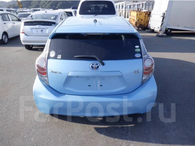 Toyota Aqua. NHP10 ����