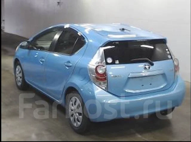 Toyota Aqua. NHP10 ����