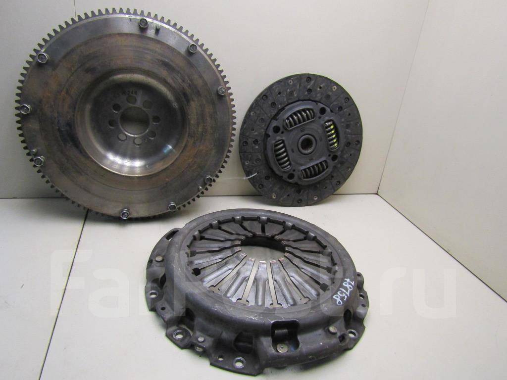 Комплект сцепления ниссан кашкай. Ведомый диск пежо 307 акпп-6. Комплект сцепление и корзина на nissan pathfinder r50. Сцепление патфайндер r51. Диск сцепления на yd25.
