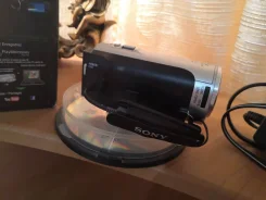 Sony HDR-CX220E. 8 - 8.9 ��, � ���������� ����