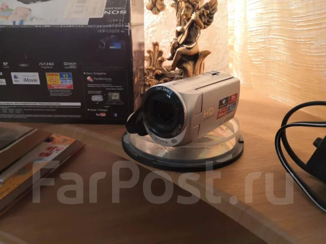 Sony HDR-CX220E. 8 - 8.9 ��, � ���������� ����