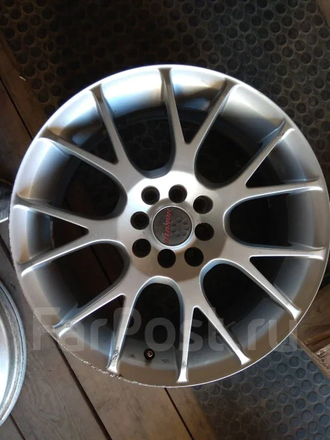 Hokuto Racing Katana. 7.0x17", 4x100, 4x114.3, ET40, �� 70���. ����